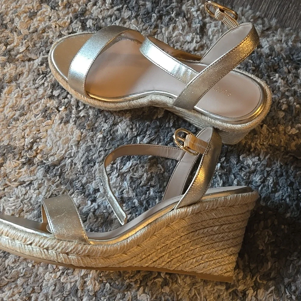 Stuart Weitzman Women's Gold Metallic Wedge Sandals
